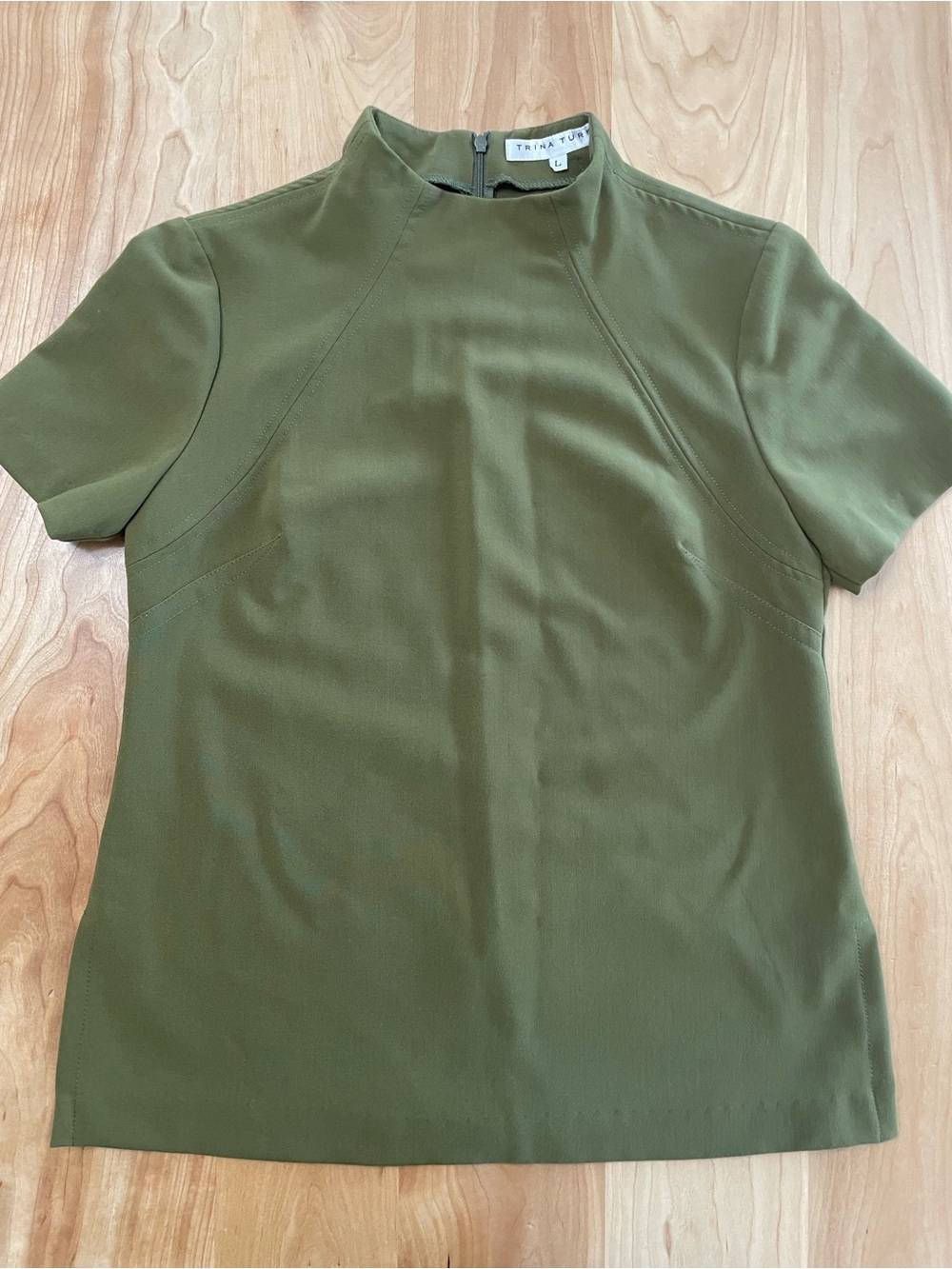 Trina Turk Large Mock Neck Business Casual Short Sleeve Top Olive Green